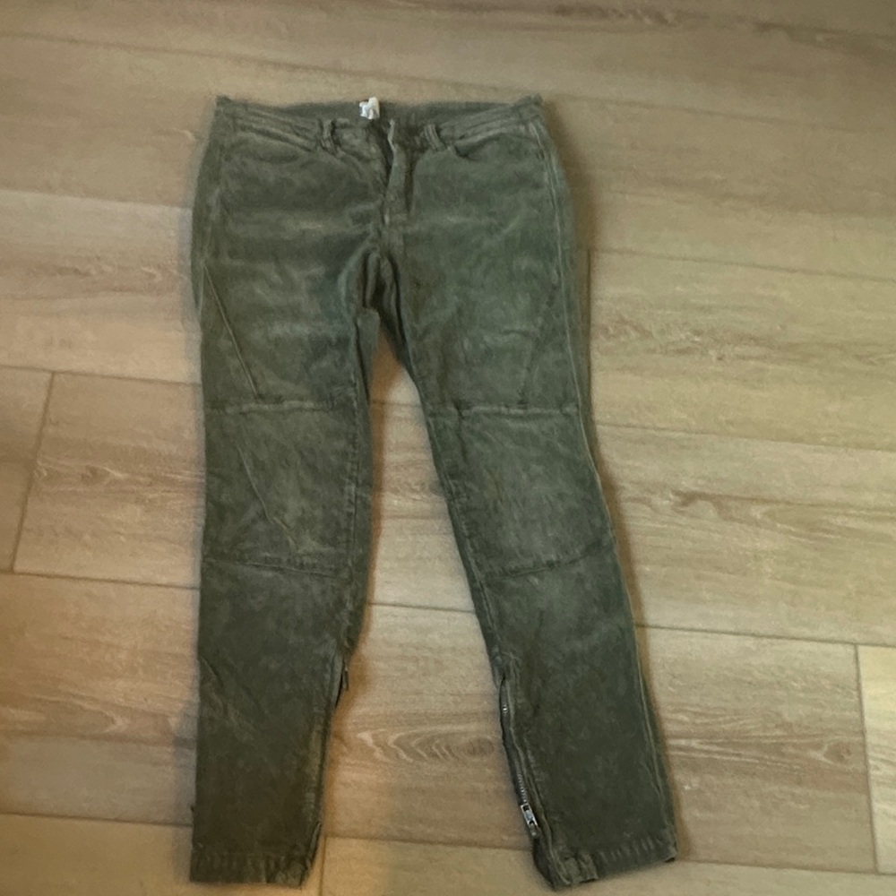 Free People velvet Olive green moto pants with Zipper Detail, 29